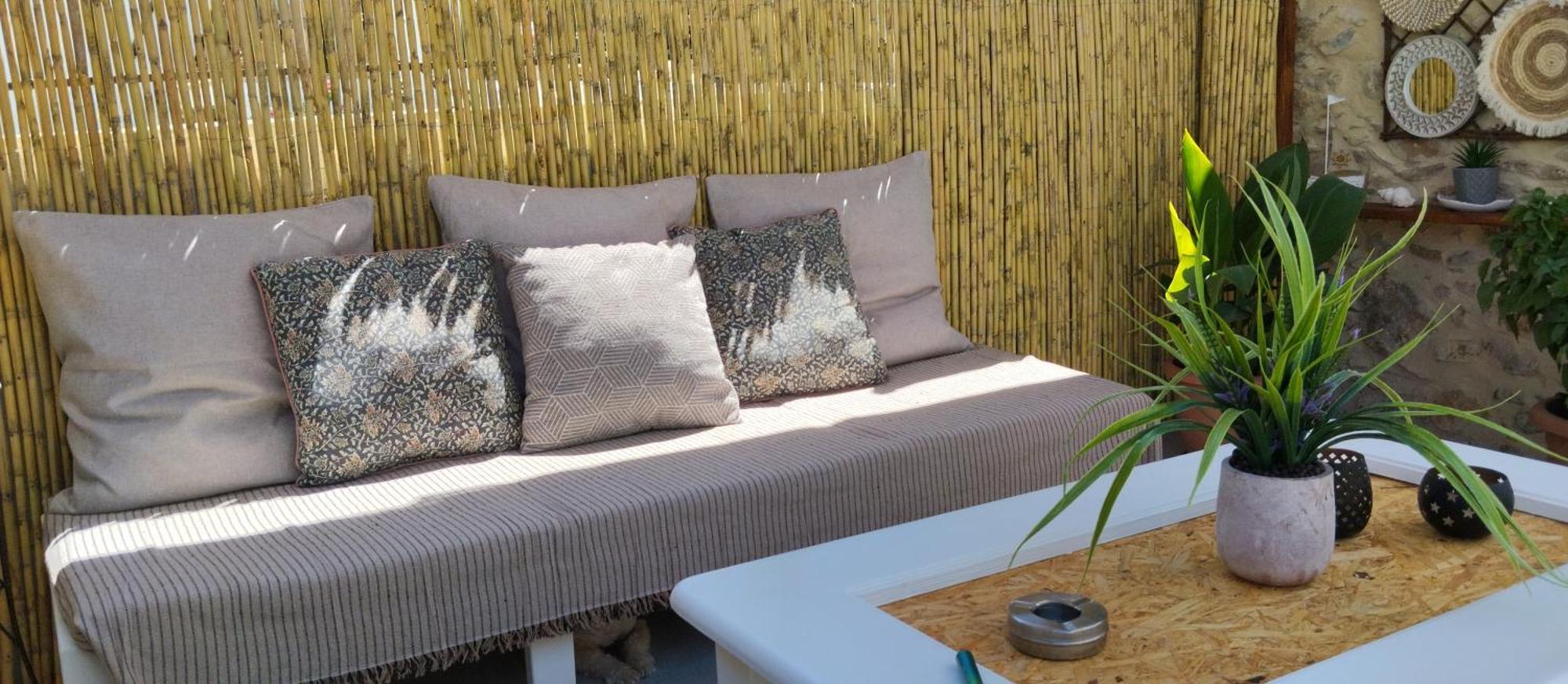 Vila Namaste Family House Pombia Exteriér fotografie